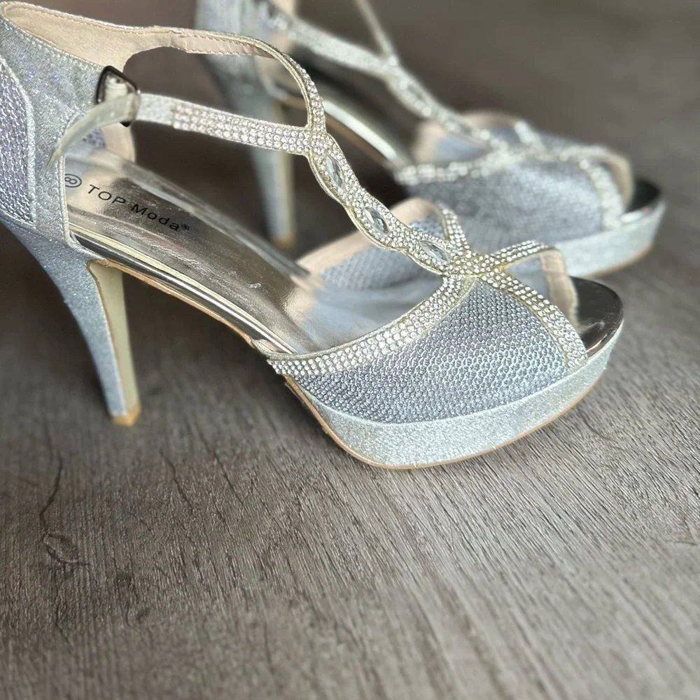 Top Moda silver platform sandal heels, women’s size 8